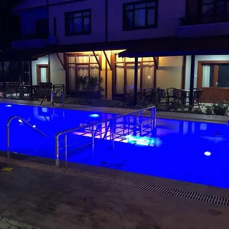 Villa Four Season Four 2 *