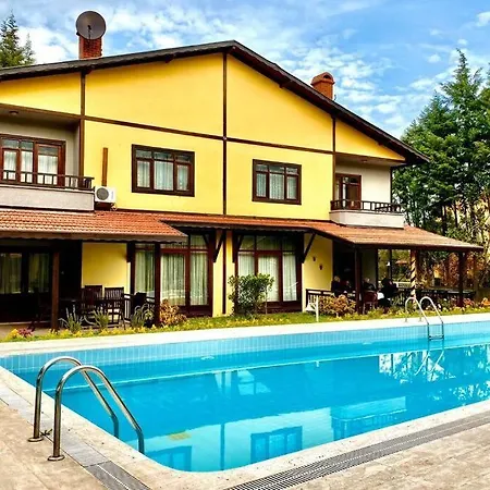 Villa Four Season Four 2 *