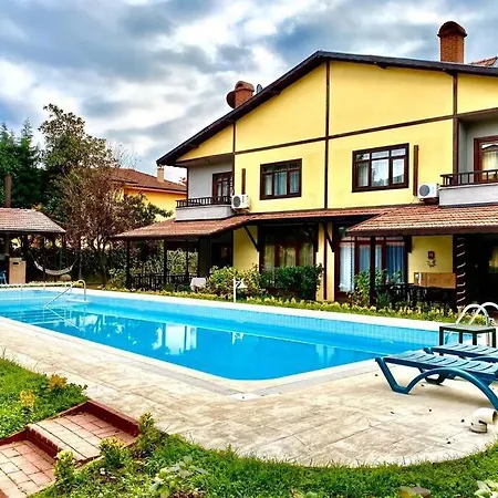 Four Season Four 2 Villa